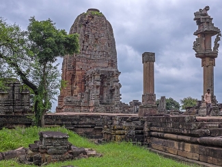 चित्र:Gadarmal-Temple-Vidisha.jpg