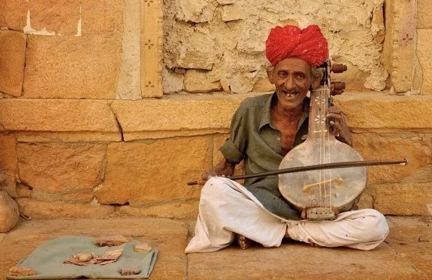 चित्र:Kamaycha.png
