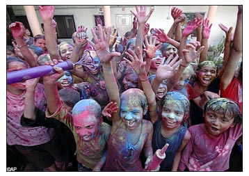 चित्र:Phagawa-holi.jpg