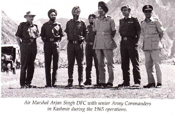 चित्र:Arjan-Singh-3.jpg