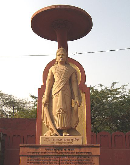 चित्र:Yudhishthir-Birla-mandir.jpg