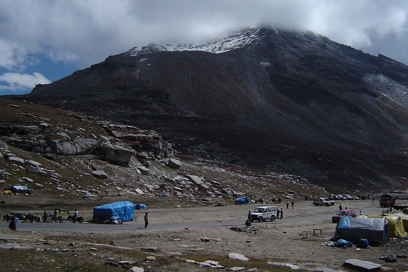 चित्र:Rohtang-Pass-3.jpg