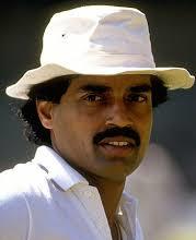 चित्र:Dilip-Vengsarkar.jpg