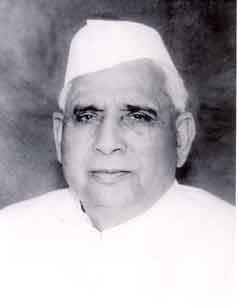चित्र:Mahmood-Ali-Khan.jpg