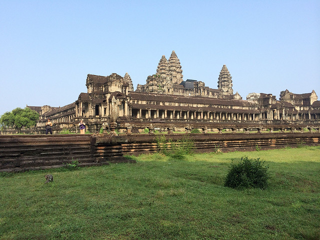 चित्र:Angkor-Wat-Temple-5.jpg
