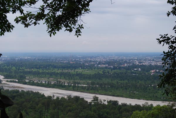 चित्र:View-Of-Haldwani.jpg