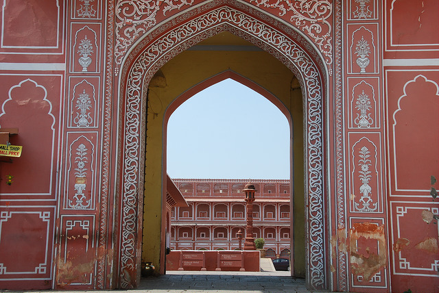 चित्र:City-Palace-jaipur-23.jpg
