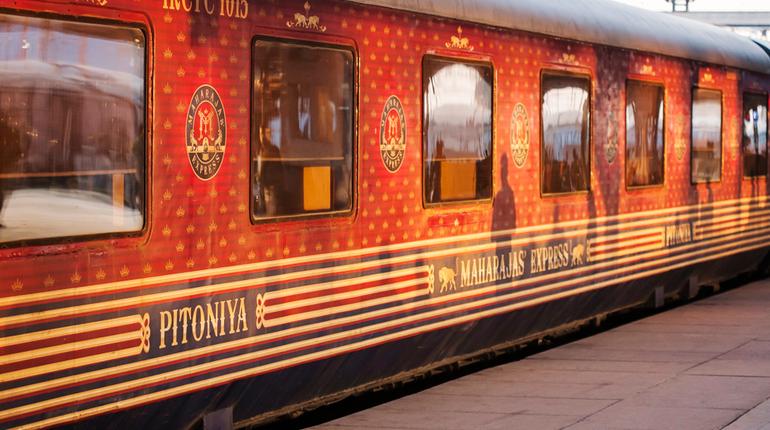 चित्र:Maharajas'-Express.jpg