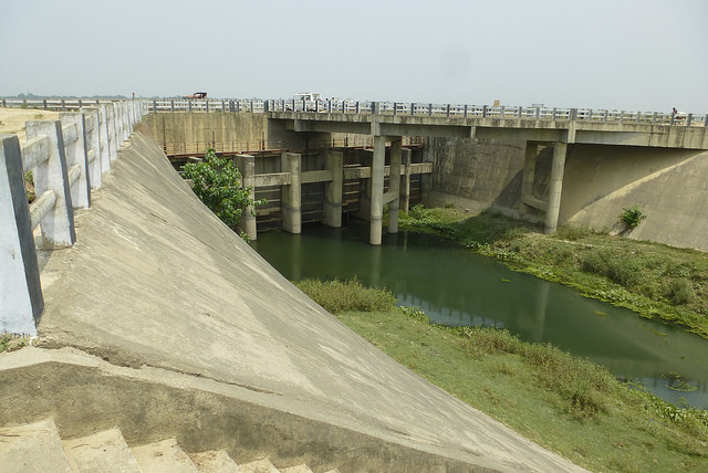 चित्र:Kamla-River.jpg