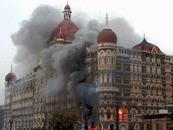 चित्र:Mumbai-Attack-2008.jpg