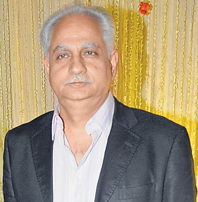 चित्र:Ramesh-Sippy.jpg