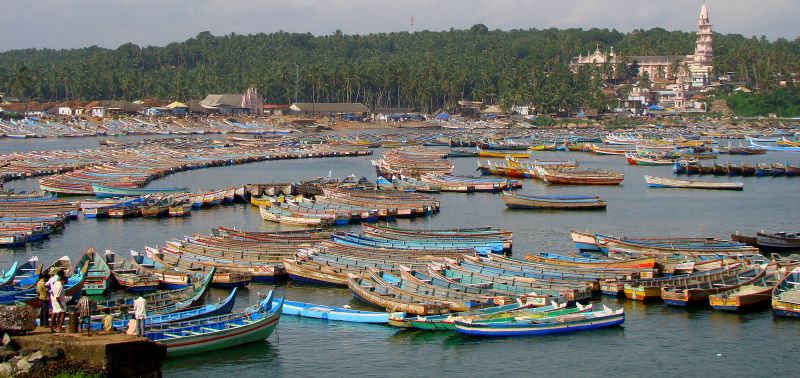 चित्र:Vizhinjam-Harbour-1.jpg