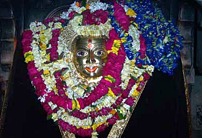 चित्र:Kalbhairav-varanasi.jpg
