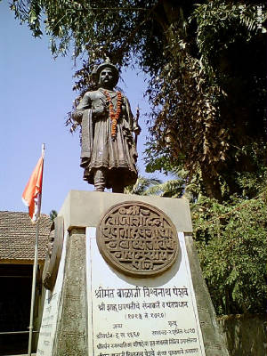 चित्र:Balaji-vishwvanath-statue.jpg