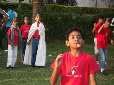 चित्र:Spoon race.jpg