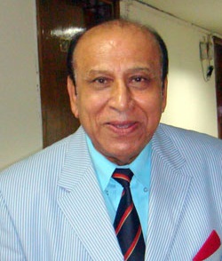 चित्र:Pradip-Kumar-Banerjee.jpg
