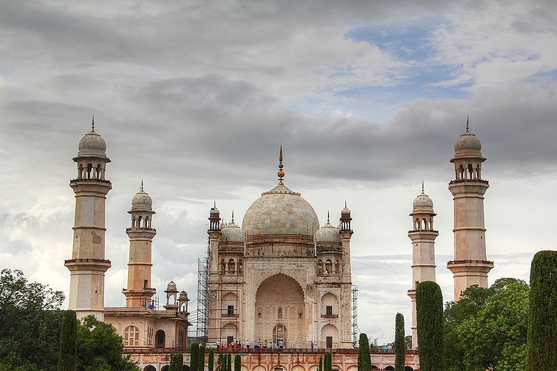 चित्र:Bibi-Ka-Maqbara.jpg