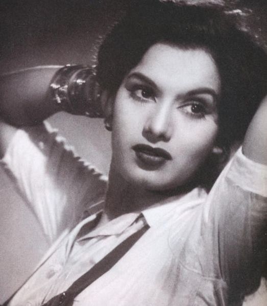 चित्र:Shyama-2.jpg