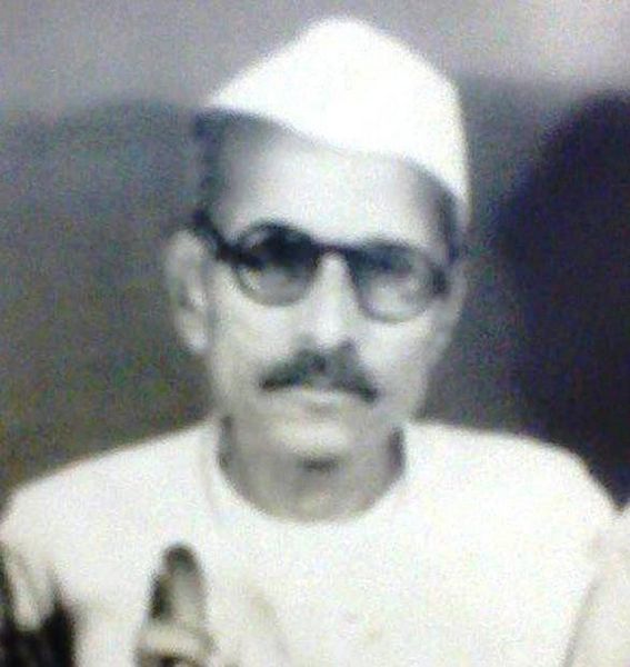 चित्र:Nanaji.jpg