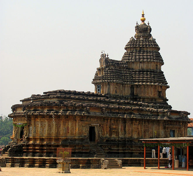 चित्र:Vidyashankara Temple shrangeri.jpg