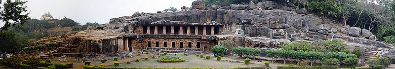 चित्र:Rani-Gumpha-Udaygiri-Caves.jpg
