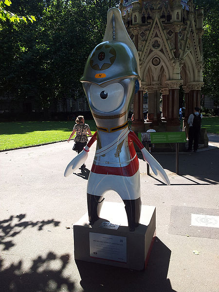 चित्र:Olympic-mascots-Mandeville.jpg