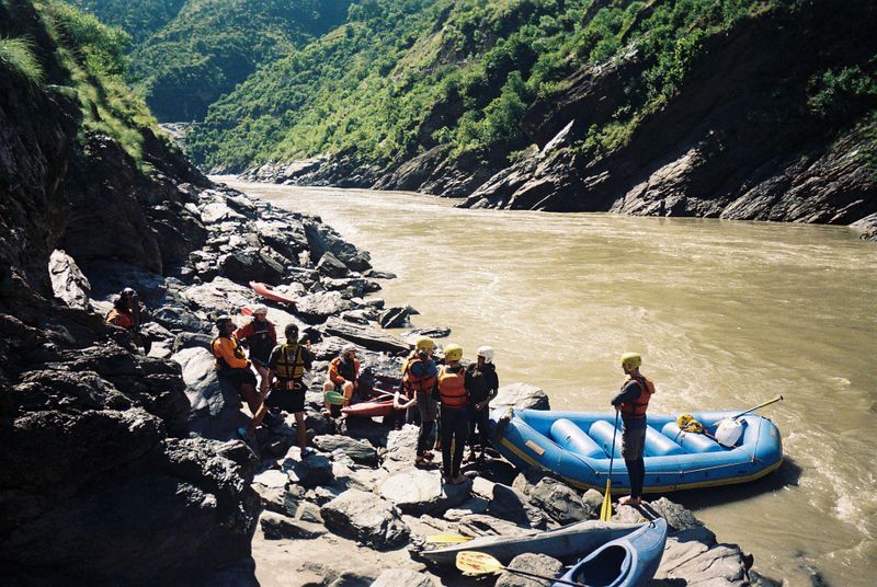 चित्र:Bhagirathi-River.jpg