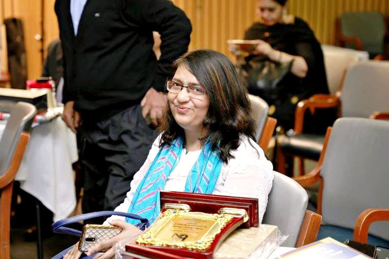 चित्र:Neelam Saxena.jpg