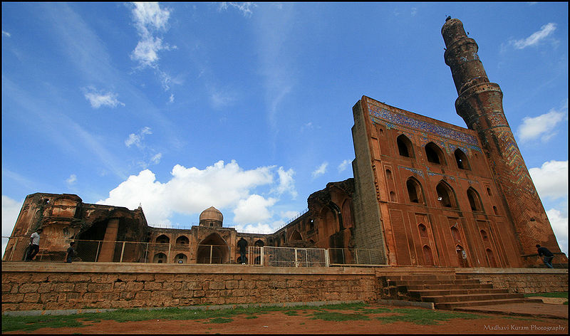चित्र:Mohamad-Gawan-Madarsa-Bidar.jpg