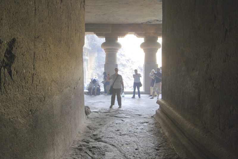 चित्र:Elephant-Cave-5.jpg