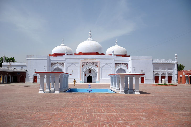 चित्र:Sher-Shah-Suri-Mosque.jpg