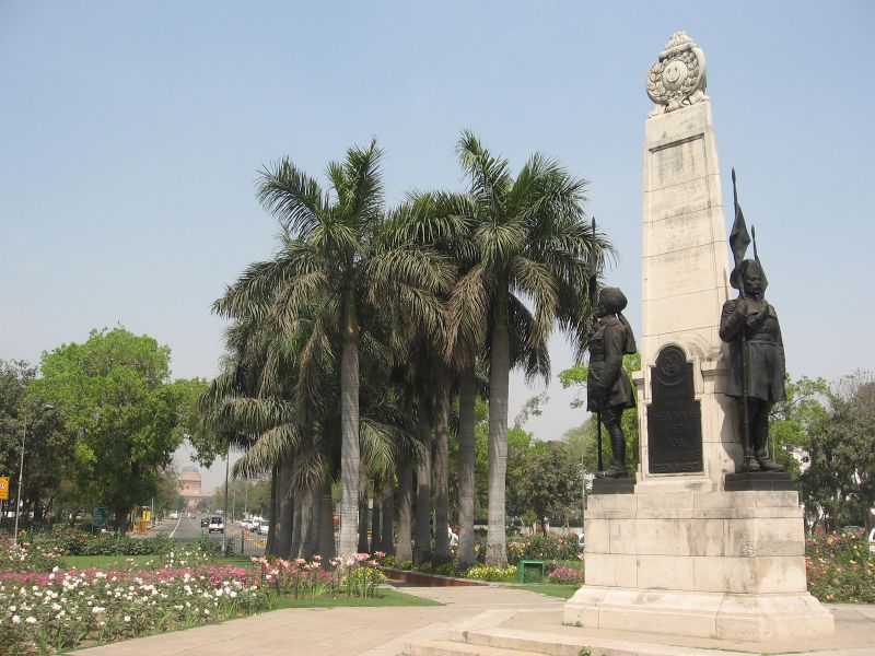 चित्र:Haifa-Memorial-Delhi.JPG