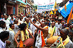 गुरु पूर्णिमा पर चैतन्य वैष्णव संघ के श्रद्धालु, गोवर्धन, मथुरा Devotees Of Chetanya Vaishnav Group On Guru Purnima, Govardhan, Mathura