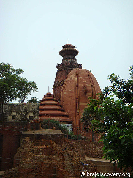 चित्र:Madan-Mohan-Temple-3.jpg