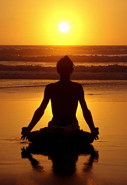 चित्र:Yoga.jpg