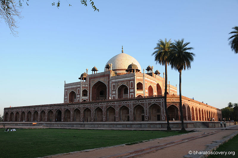 चित्र:Humayun-Tomb-Delhi-13.jpg