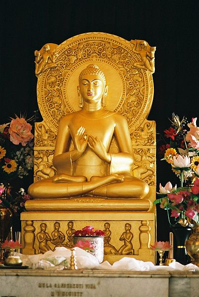 चित्र:Buddha-Sarnath-2.jpg