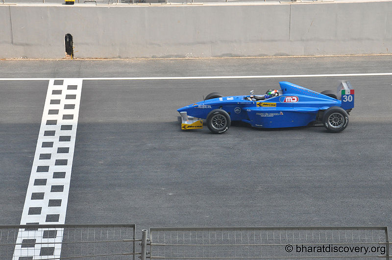चित्र:Formula 1-4.JPG