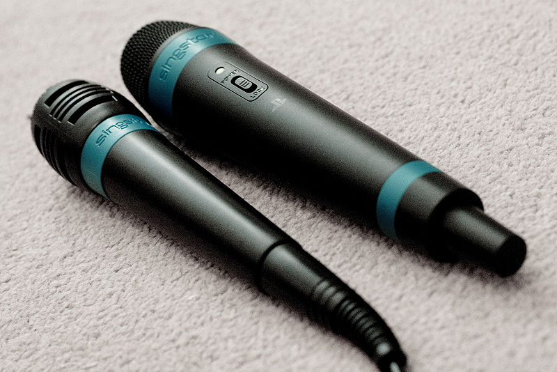 चित्र:Microphone.jpg