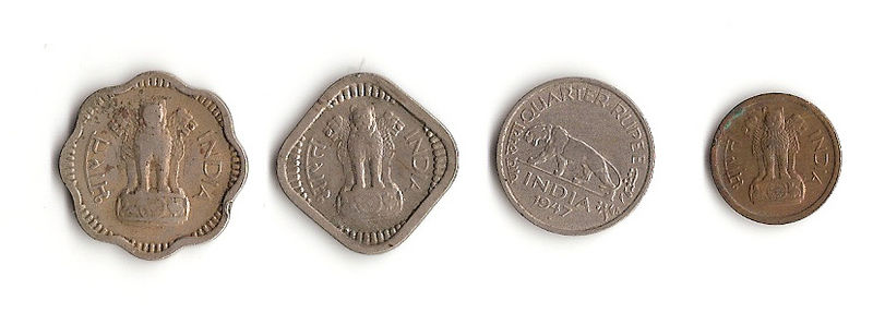 चित्र:Historic-Indian-Coins.jpg