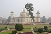 Itimad-Ud-Daulah.jpg
