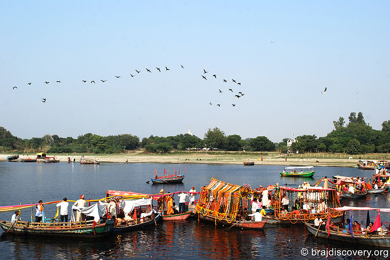 चित्र:Yamuna-Mathura-14.jpg
