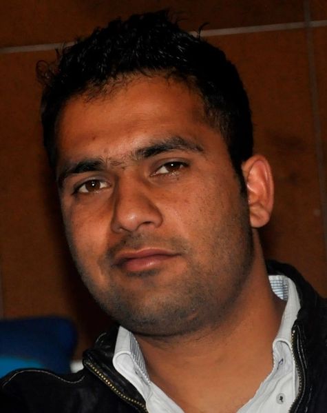 चित्र:Faisal-Ali-Dar.jpg