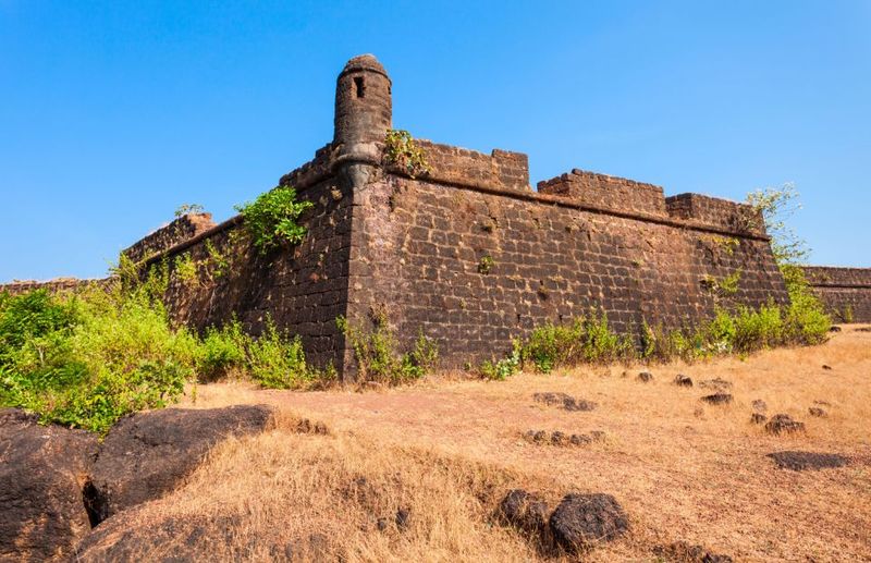 चित्र:Chapora-Fort-Goa-1.jpg