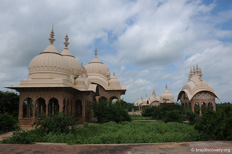चित्र:Kusum-Sarovar-11.jpg