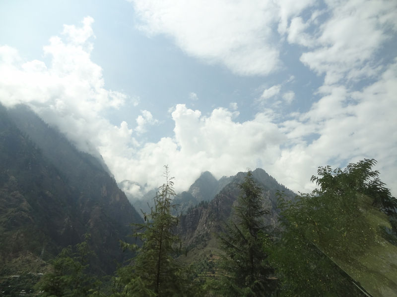 चित्र:Manikaran-6.jpg