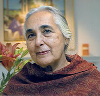 रोमिला थापर