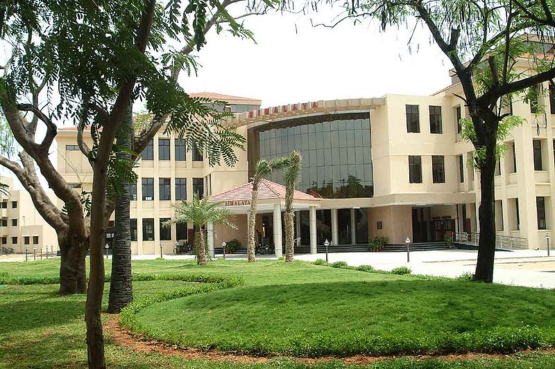 चित्र:Iit-madras.jpg