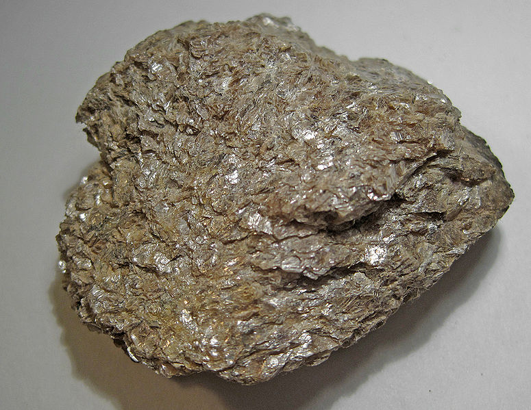 चित्र:Mica.jpg