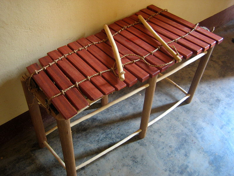 चित्र:Xylophone.jpg